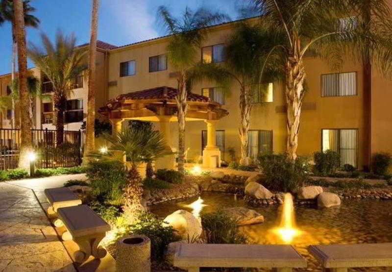 Courtyard By Marriott Tucson Williams Centre Hotel Ngoại thất bức ảnh