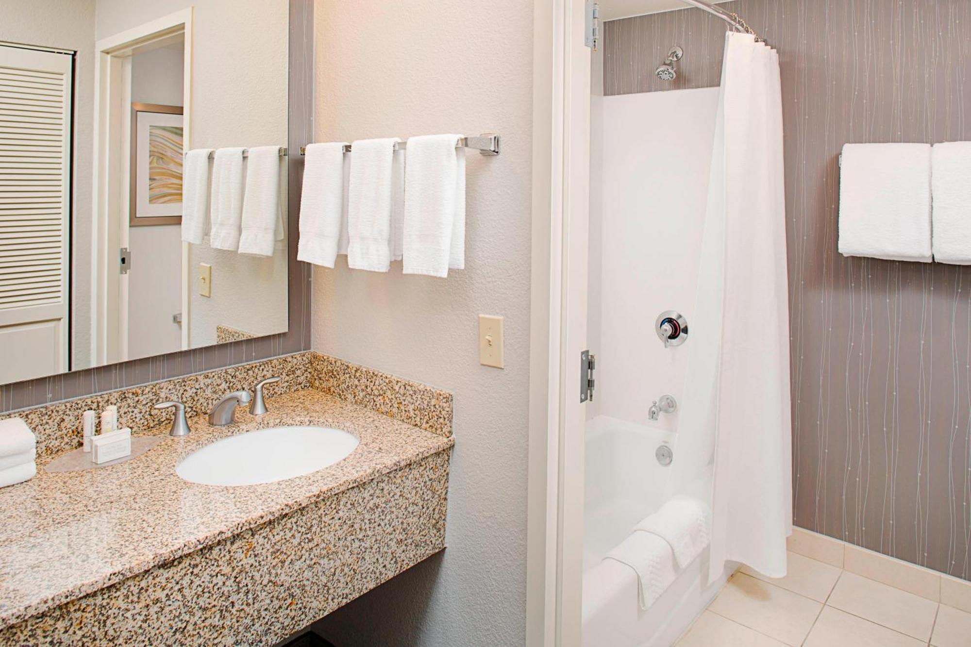 Courtyard By Marriott Tucson Williams Centre Hotel Ngoại thất bức ảnh